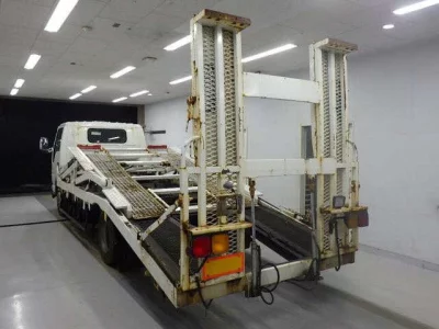 Isuzu ELF  с аукциона в Японии