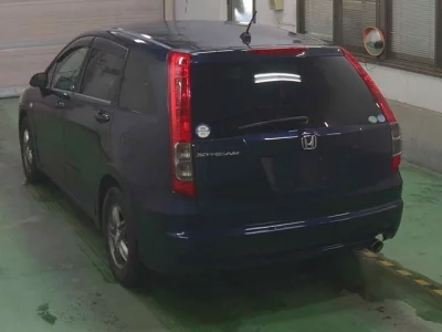 Honda STREAM  с аукциона в Японии