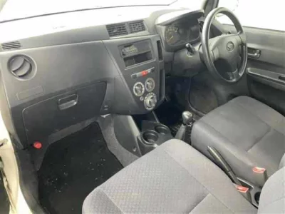 Daihatsu MIRA  с аукциона в Японии