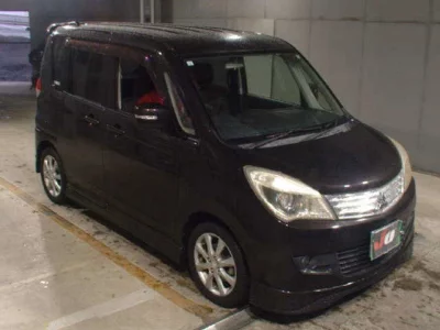 Mitsubishi DELICA D2  с аукциона в Японии