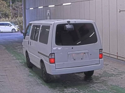 Mazda BONGO VAN  с аукциона в Японии