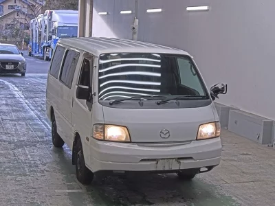 Mazda BONGO VAN  с аукциона в Японии