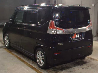 Mitsubishi DELICA D2  с аукциона в Японии