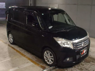Mitsubishi DELICA D2  с аукциона в Японии