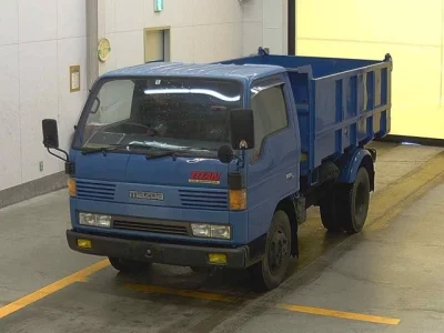 Mazda TITAN  с аукциона в Японии