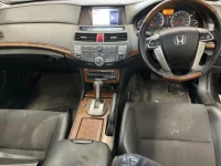Honda INSPIRE лот № 2451 оценка 3  с аукциона в Японии 4