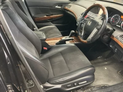 Honda INSPIRE  с аукциона в Японии