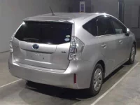 Toyota PRIUS ALPHA лот № 3072 оценка 3  с аукциона в Японии 1