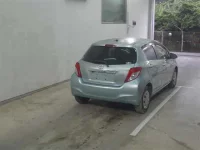 Toyota VITZ лот № 147 оценка 3  с аукциона в Японии 4