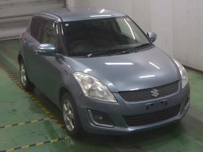 Suzuki SWIFT  с аукциона в Японии