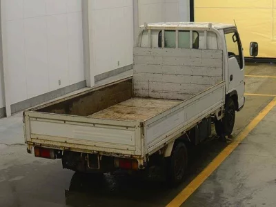 Isuzu ELF  с аукциона в Японии