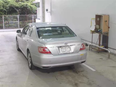 Toyota MARK X  с аукциона в Японии