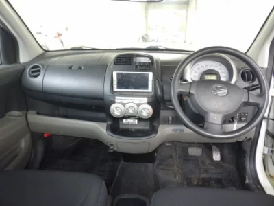 Daihatsu Boon  с аукциона в Японии