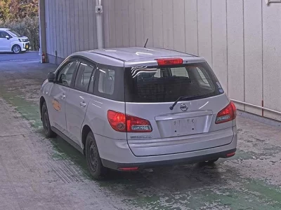 Nissan WINGROAD  с аукциона в Японии