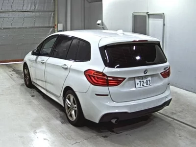 BMW 2-Series  с аукциона в Японии