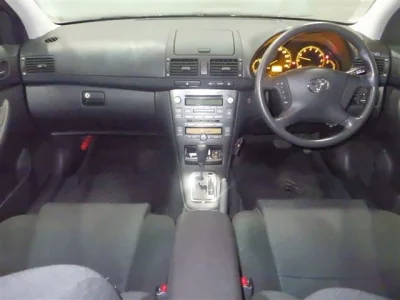 Toyota AVENSIS SEDAN