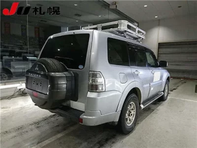 Mitsubishi PAJERO  с аукциона в Японии