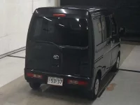 Toyota PIXIS VAN лот № 5009 оценка 3  с аукциона в Японии 3