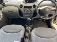 Toyota VITZ лот № 2506 оценка 3.5  с аукциона в Японии 4