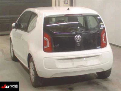 Volkswagen UP  с аукциона в Японии