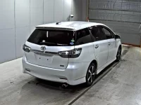 Toyota WISH лот № 1001 оценка 4.5  с аукциона в Японии 4