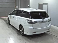Toyota WISH лот № 1001 оценка 4.5  с аукциона в Японии 1