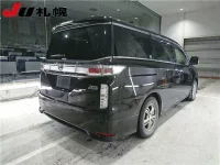 Nissan ELGRAND лот № 1065 оценка 3  с аукциона в Японии 1