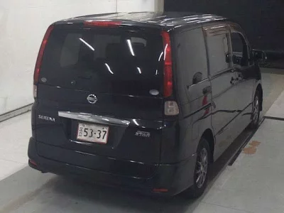 Nissan SERENA  с аукциона в Японии