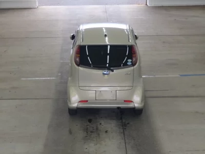 Subaru R2  с аукциона в Японии