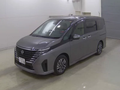 Nissan SERENA  с аукциона в Японии