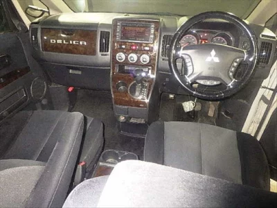 Mitsubishi DELICA D5  с аукциона в Японии