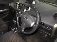 Toyota IST лот № 3115 оценка R  с аукциона в Японии 7