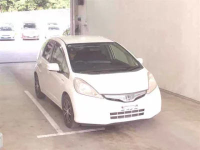 Honda FIT  с аукциона в Японии