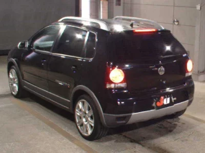 Volkswagen CROSS POLO