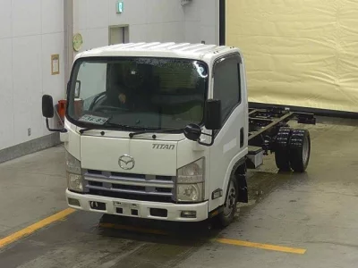 Mazda TITAN  с аукциона в Японии
