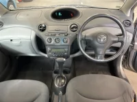 Toyota VITZ лот № 2530 оценка 3.5  с аукциона в Японии 4