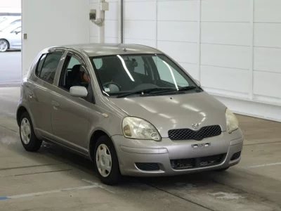 Toyota VITZ  с аукциона в Японии