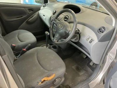 Toyota VITZ  с аукциона в Японии