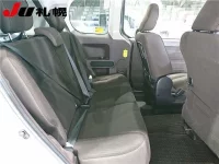 Toyota SPADE лот № 1074 оценка 4  с аукциона в Японии 6