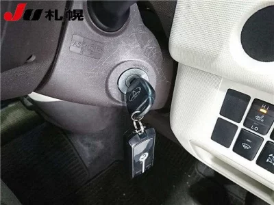 Toyota SPADE  с аукциона в Японии