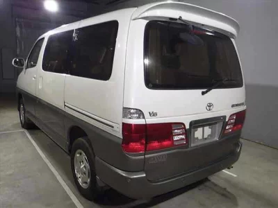 Toyota HIACE  с аукциона в Японии