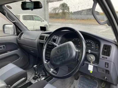 Toyota HILUX SURF  с аукциона в Японии