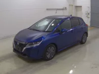 Nissan NOTE лот № 46 оценка 4  с аукциона в Японии 2