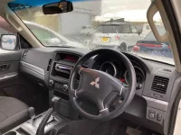 Mitsubishi PAJERO лот № 70101 оценка 3.5  с аукциона в Японии 2