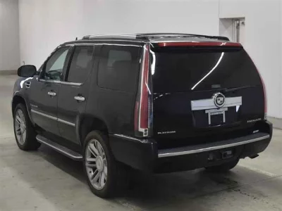 GM CADILLAC ESCALADE  с аукциона в Японии