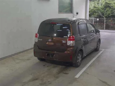 Toyota SPADE  с аукциона в Японии