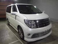 Nissan ELGRAND лот № 3147 оценка 3.5  с аукциона в Японии 2
