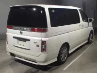 Nissan ELGRAND лот № 3147 оценка 3.5  с аукциона в Японии 1