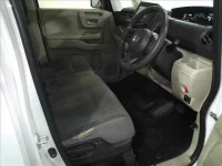 Honda N BOX лот № 4068 оценка 3.5  с аукциона в Японии 3