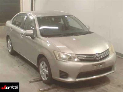 Toyota COROLLA AXIO  с аукциона в Японии